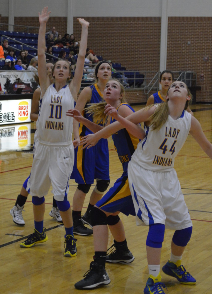 Saltillo Girls Basketball, Paula Boekhorst & Haylee Clover