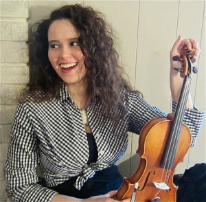 hannah with fiddle