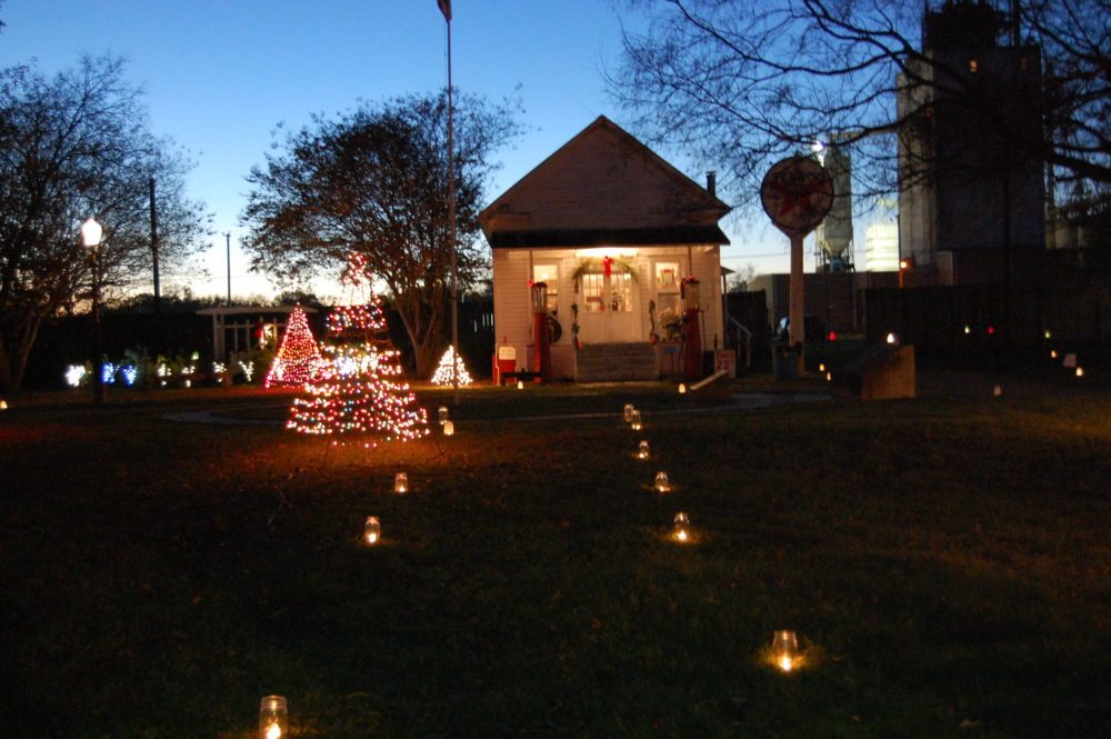 Spectacular 'Christmas in Heritage Park' Open Saturdays Nov. 24 and Dec
