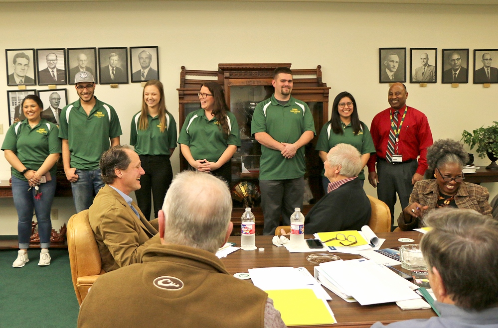 Paris Junior College Students at Regent meeting