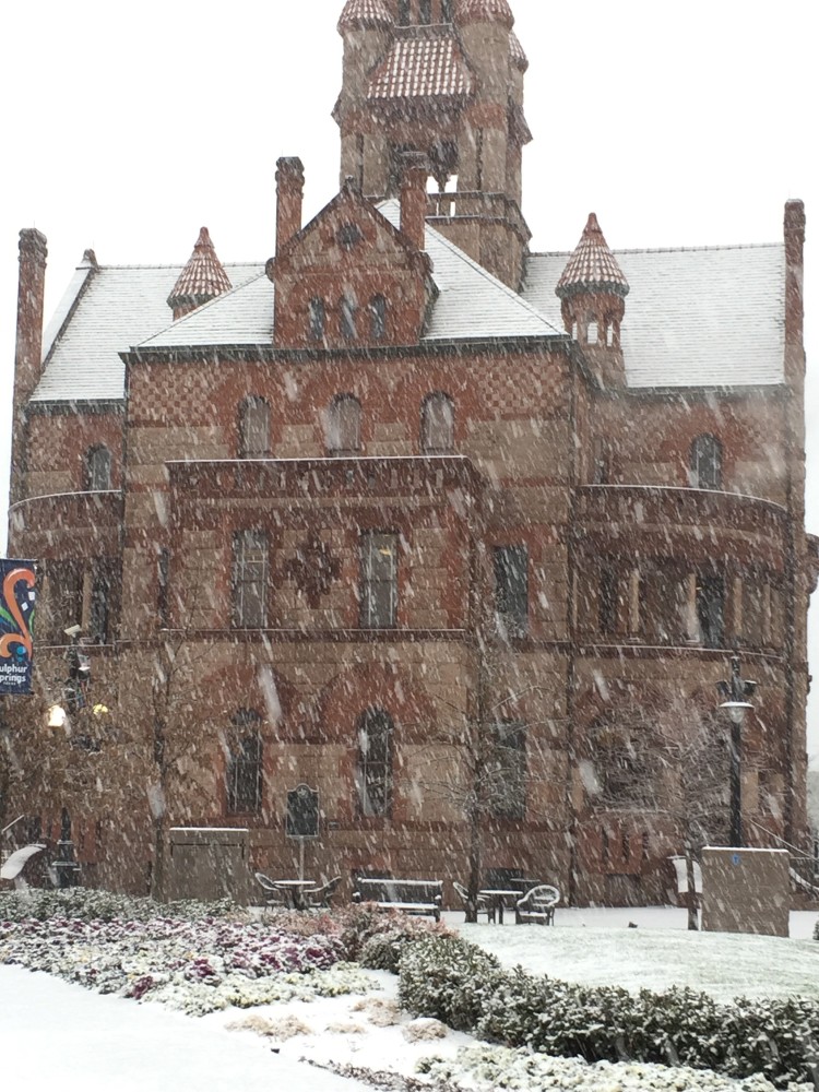 courthouse snow