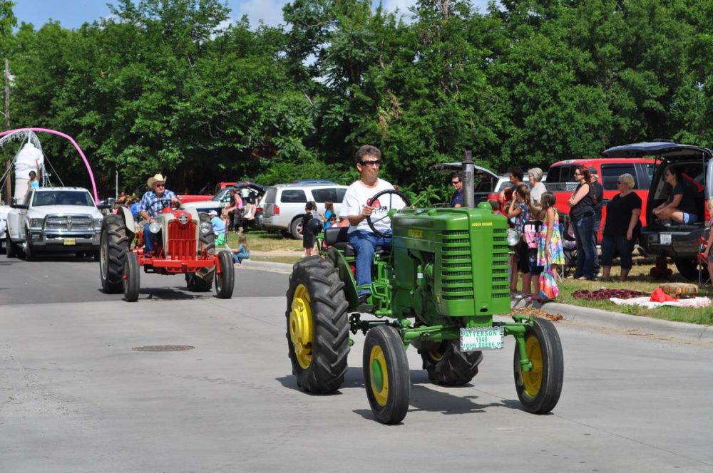 2015Parade00060