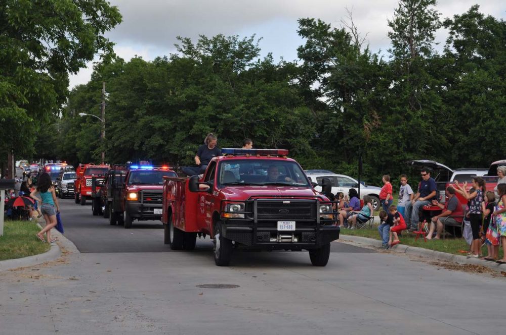 2015Parade00090