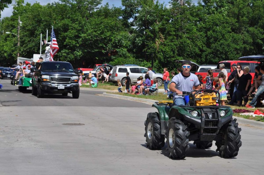 2015Parade00101