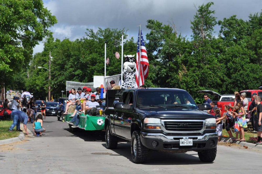 2015Parade00103