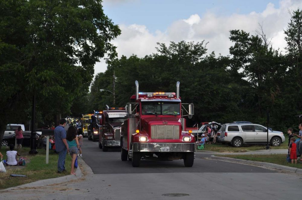 2015Parade00155