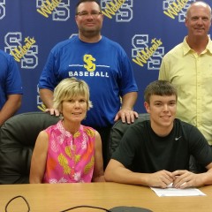 Brooks Signs to Pitch at PJC