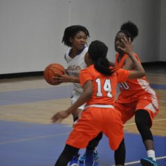 Lady Cats Strong Fourth Quarter Overcomes Texas High