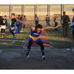 Wildcats Finish Third at Paris Track Meet