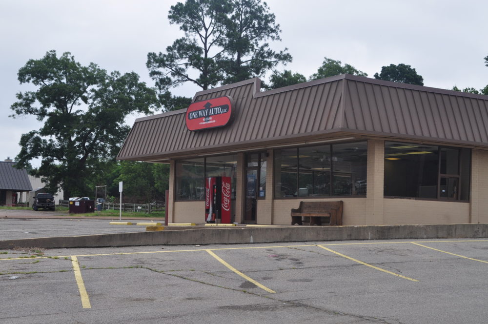 One Way Auto Sales Moves Onto Gilmer Ksst Radio
