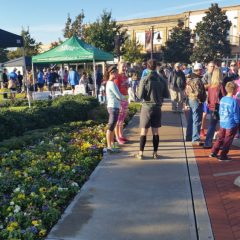 Thanksgiving Day Fills Celebration Plaza for Benefit Run