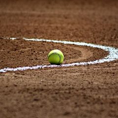 Lady Cats Softball Picks Up Scrimmage Win