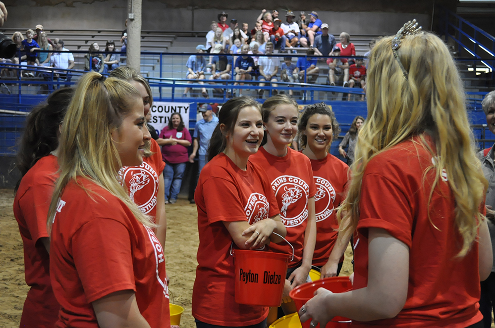 HC Dairy Festival-Bobby McDonald  Milking Contest