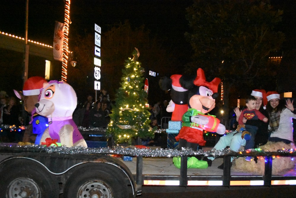 2017 Christmas on the Square355
