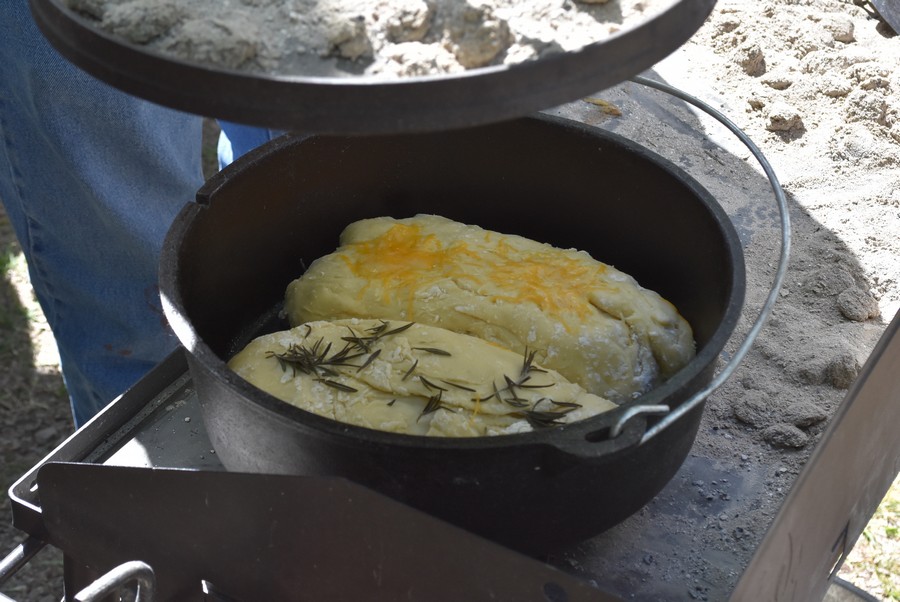 Dutch oven class 16