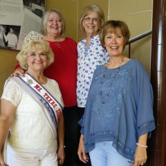 Meeting Ms. Hopkins County Senior…Contestants 1,2