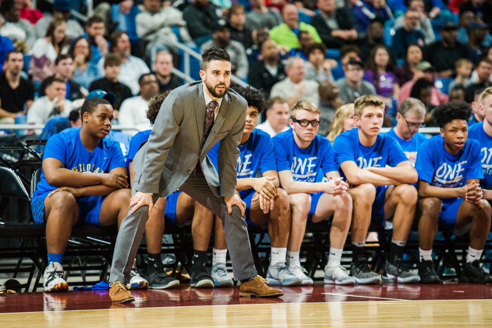 Wildcats Basketball Semifinals coach bench