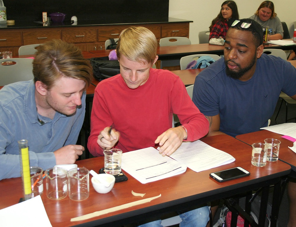 geology class at the Sulphur Springs PJC campus