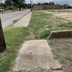 City Considering Pursuing Grant To Repair, Add New Sidewalks On Oak Avenue