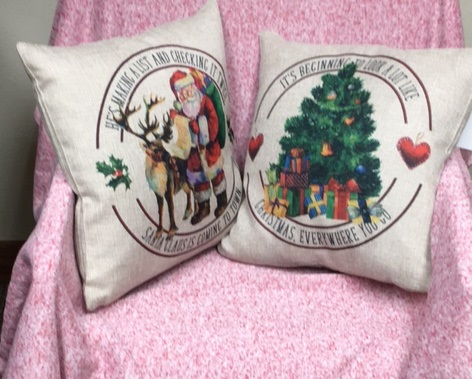 Auction - Pillows