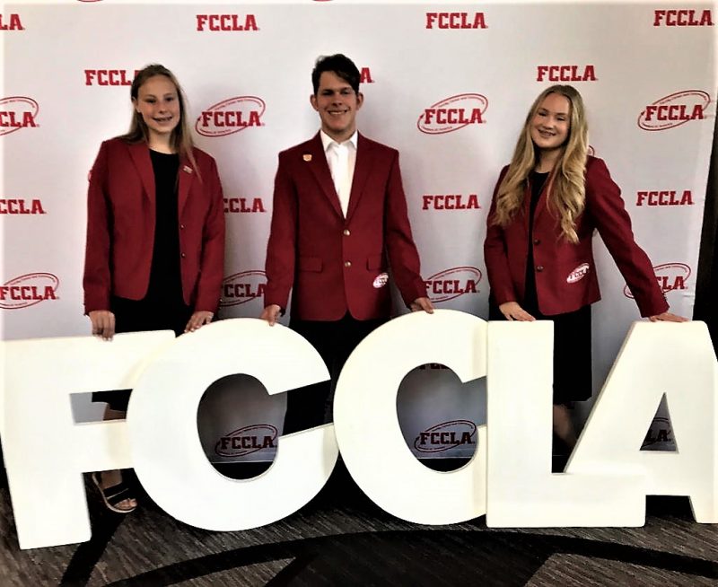 2 ComoPickton FCCLA Members Earn Silver Medals, 1 Serves As Volunteer