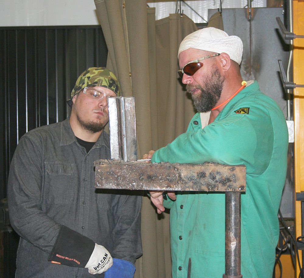 Paris Junior College Sulphur Springs weld Brown welding class at the Sulphur Springs campus