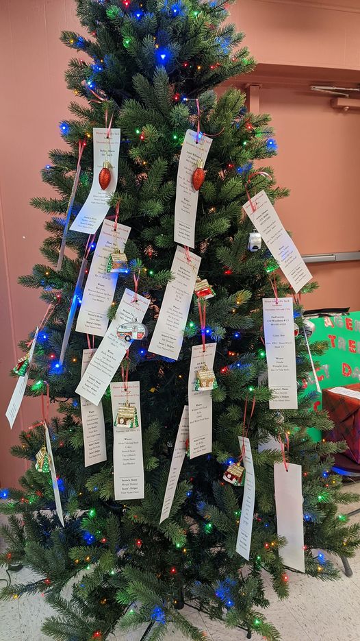 Golden Agers Gift Tree is Up! - Ksst Radio