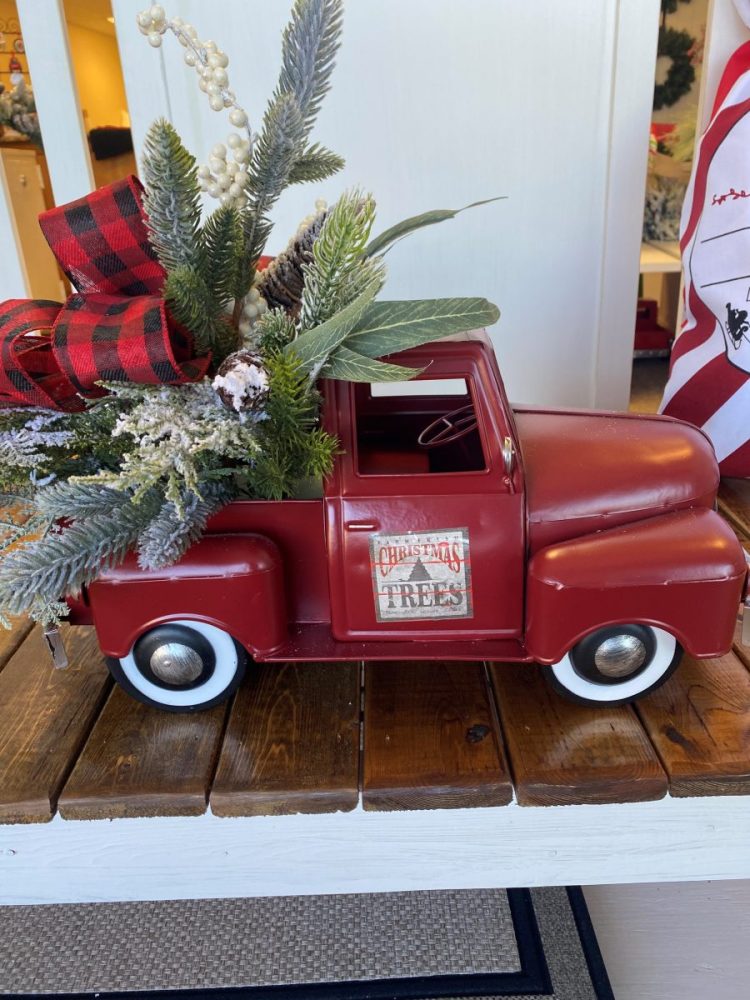 auction Red Christmas truck decoration