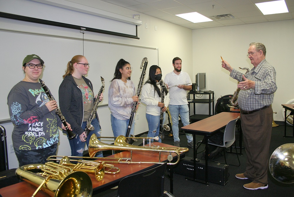 Paris Junior College Sulphur Springs band class Center Music Instructor Richard Shanks introduces students