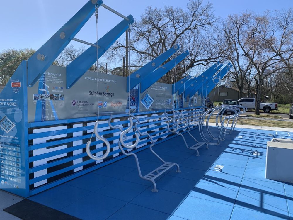 Physical fitness Court Features Grown ups A Whole Work out On Free Open up-Air Products In Pacific Park