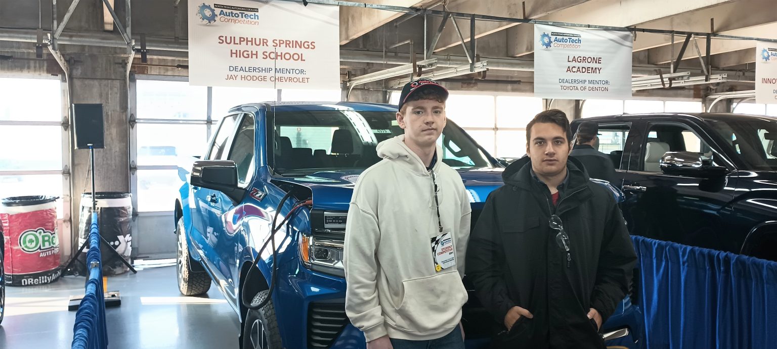 SSHS Auto Tech Students Partner With Jay Hodge In Readiness For North