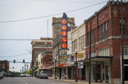 Governor Abbott Announces Film Friendly Texas Designation For City Of Paris