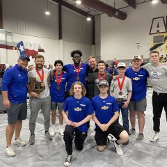 Wildcats Powerlifting finishes 6th at Regional Meet, Has at least one athlete moving on to State