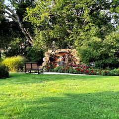 Sitting Pretty at the Gardens at Memorial