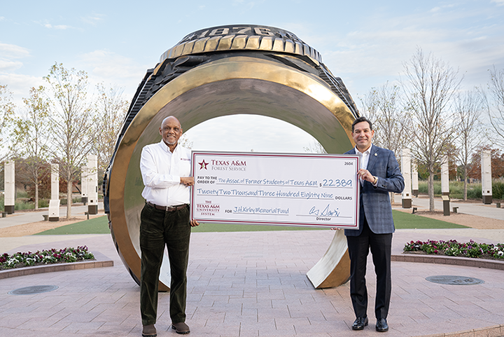 Check Presentation A&M Forest Service