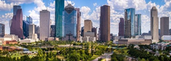 Attor­ney Gen­er­al Ken Pax­ton Sues Hous­ton Officials for Adopt­ing Sanc­tu­ary City Poli­cies